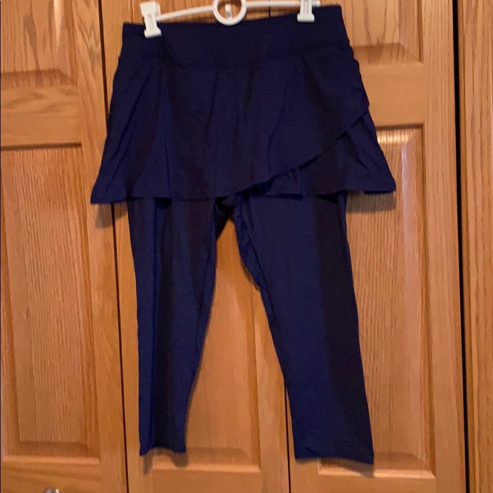 Skirted swim leggings